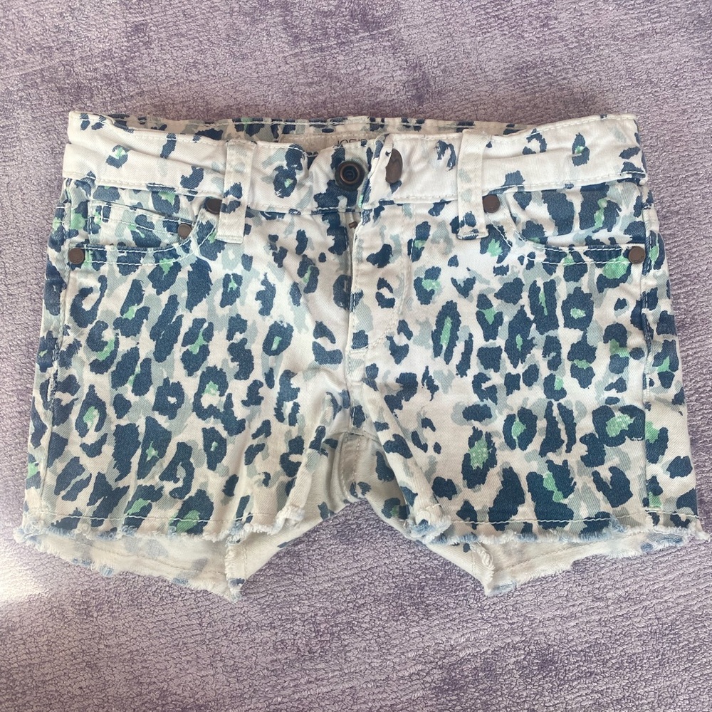 White Joe’s Jeans cut off leopard denim shorts size 5